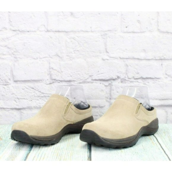 LL Bean Tan Suede Slip-On Round Toe Mules Clogs Shoes Size 7 Medium - Picture 2 of 9